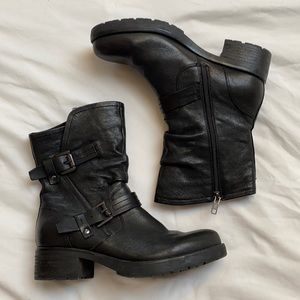 Earth moto boots